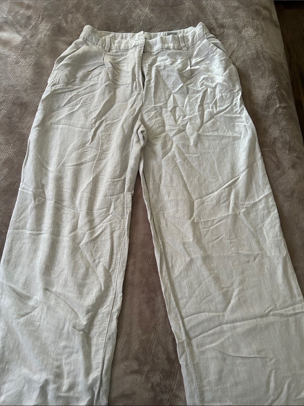 H&M Women’s Light Beige Relaxed Chinos